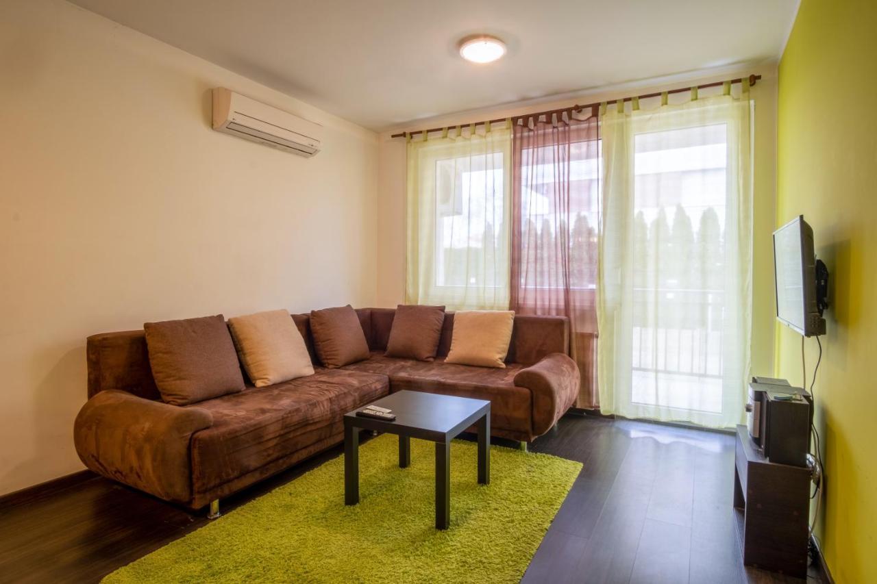 Myflat Siofok Beach Apartment ภายนอก รูปภาพ