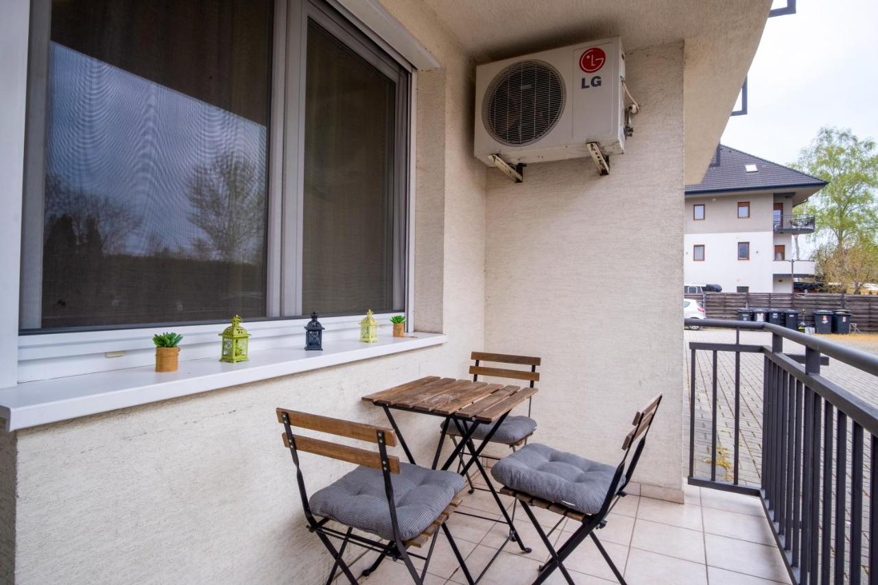 Myflat Siofok Beach Apartment ภายนอก รูปภาพ