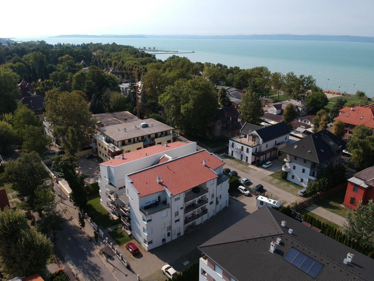 Myflat Siofok Beach Apartment ภายนอก รูปภาพ